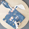 Le doudou tipis fond bleu