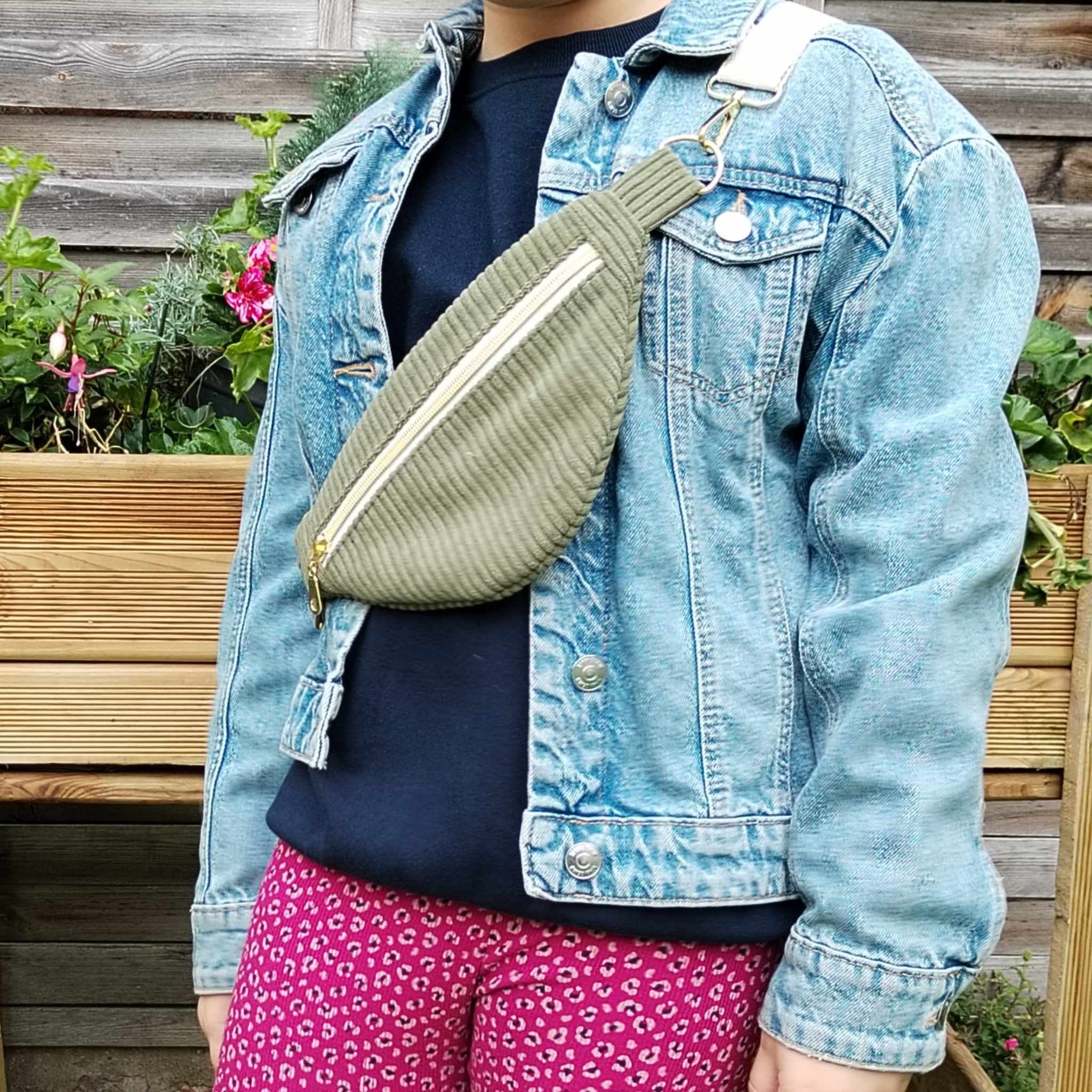 Le sac banane Kaki